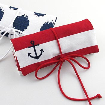 nautical jewelry roll with embroidered anchor icon
