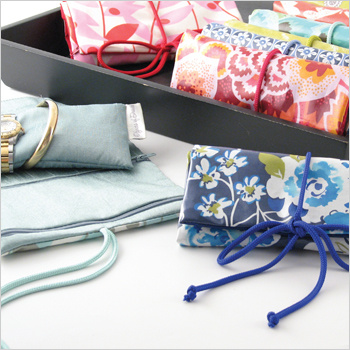 personalized laminated print jewelry roll